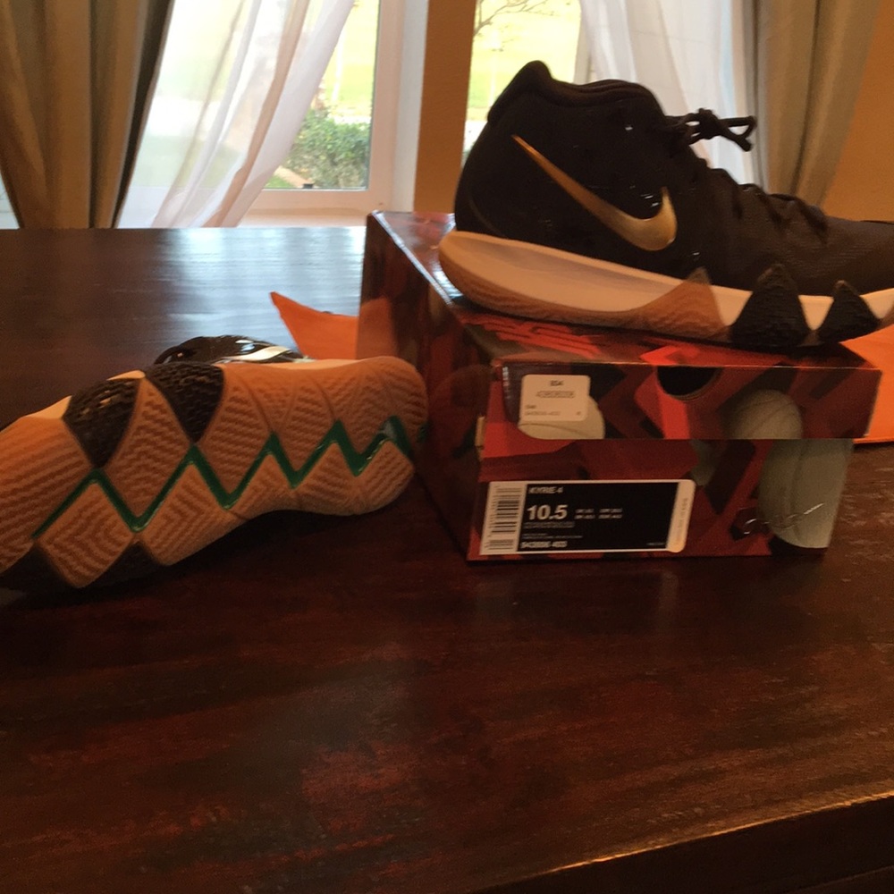 Nike Kyrie 4